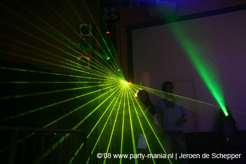 081128_421_safe_partymania