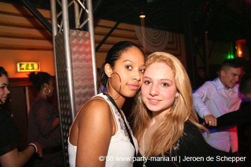 081128_425_safe_partymania