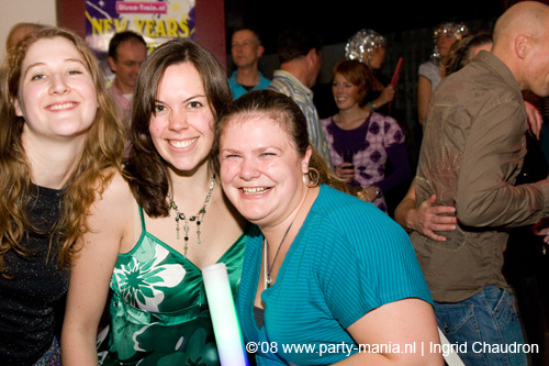 081129_009_disco_classics_partymania