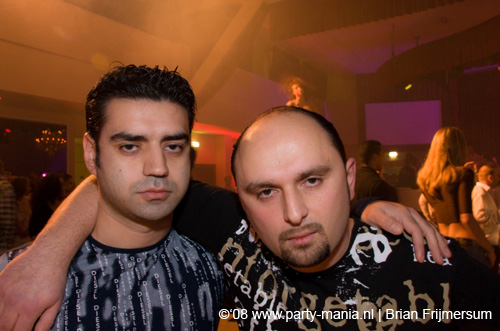 081129_007_leclub_partymania