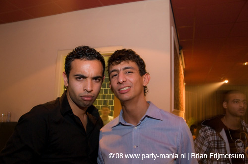 081129_015_leclub_partymania