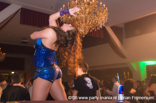 081129_042_leclub_partymania