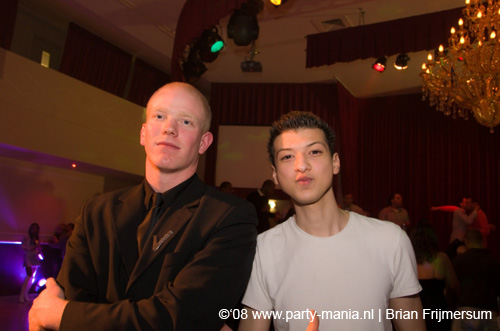 081129_054_leclub_partymania