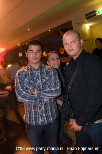 081129_059_leclub_partymania