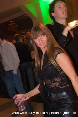 081129_061_leclub_partymania