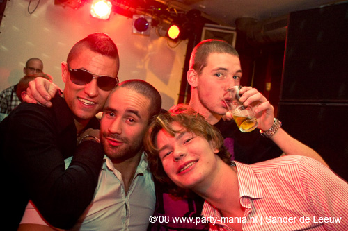 081130_004_glitterclub_partymania
