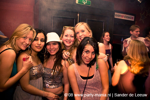 081130_026_glitterclub_partymania