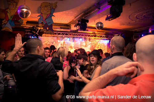 081130_063_glitterclub_partymania