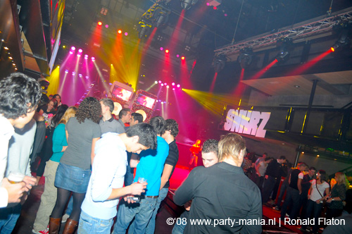 081207_005_sneakerz_partymania