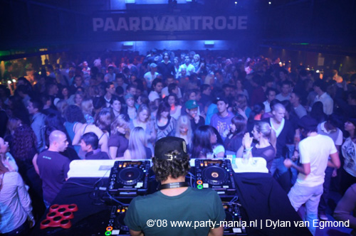 081207_049_sneakerz_partymania