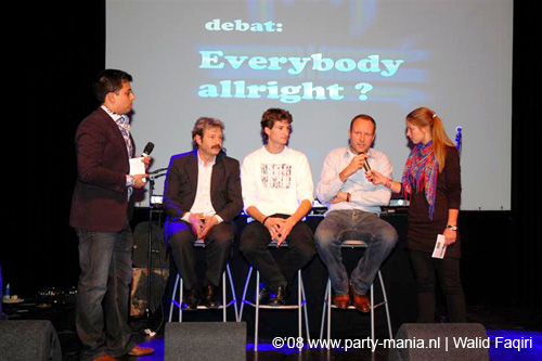 081210_014_right_now_partymania