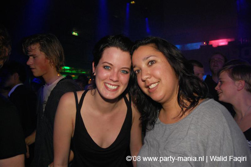 081210_056_right_now_partymania