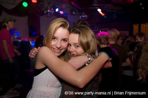 081212_015_fris_partymania