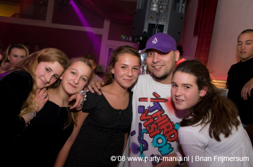 081212_024_fris_partymania