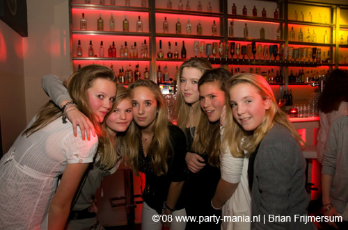 081212_028_fris_partymania