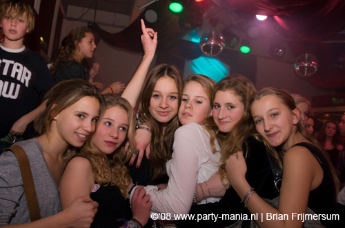 081212_038_fris_partymania