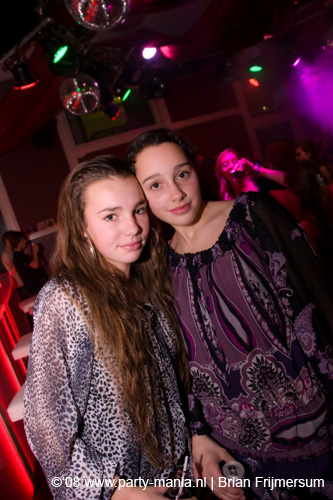 081212_052_fris_partymania
