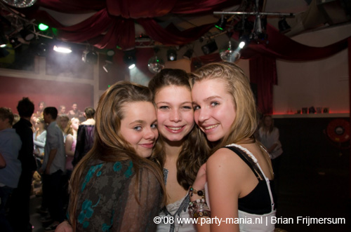 081212_054_fris_partymania