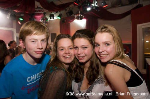 081212_055_fris_partymania