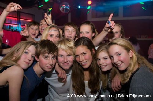 081212_061_fris_partymania