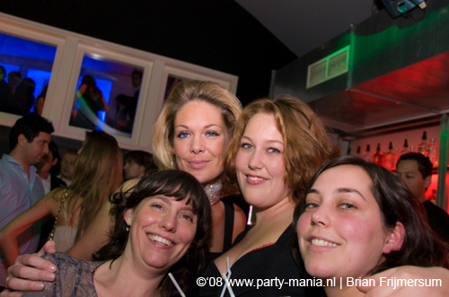 081212_008_leparis_partymania