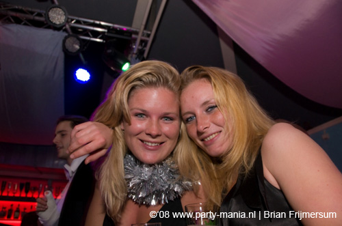 081212_014_leparis_partymania