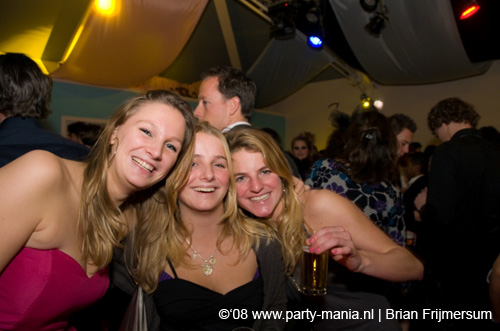 081212_028_leparis_partymania