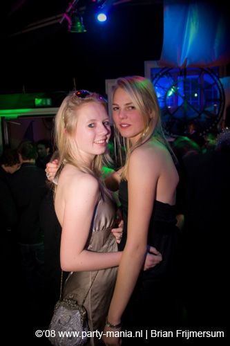 081212_035_leparis_partymania