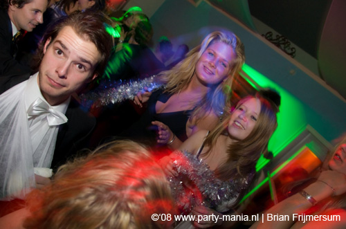 081212_043_leparis_partymania