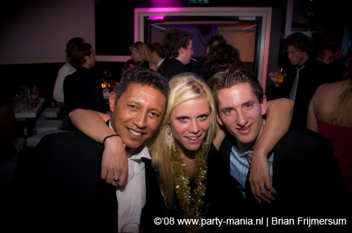 081212_049_leparis_partymania