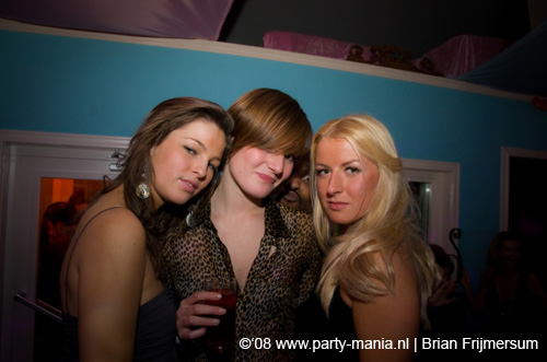 081212_064_leparis_partymania