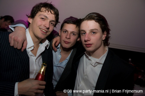 081212_068_leparis_partymania