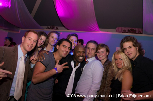 081212_081_leparis_partymania