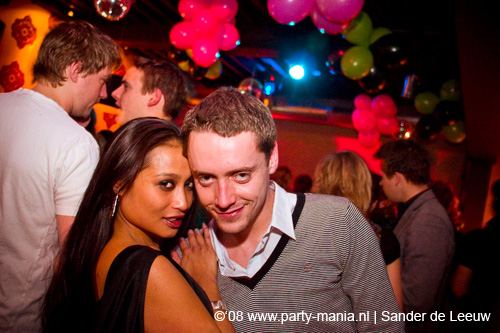 081213_006_onefour_partymania