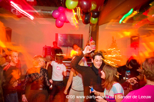 081213_062_onefour_partymania