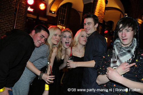 081218_022_xxlmas_partymania