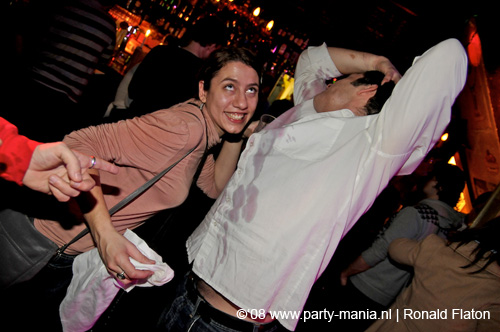 081218_045_xxlmas_partymania