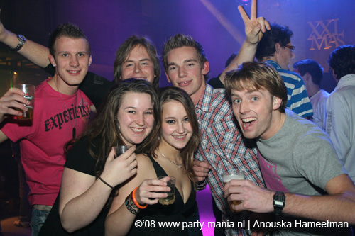 081218_0003_xxlmas_partymania