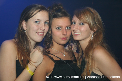 081218_0006_xxlmas_partymania