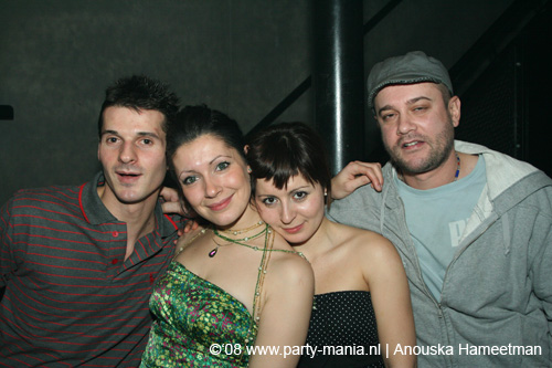 081218_0040_xxlmas_partymania