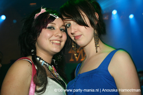 081218_0053_xxlmas_partymania