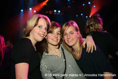 081218_0062_xxlmas_partymania