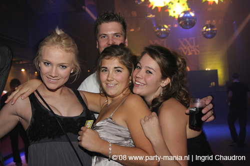 081218_003_xxlmas_partymania