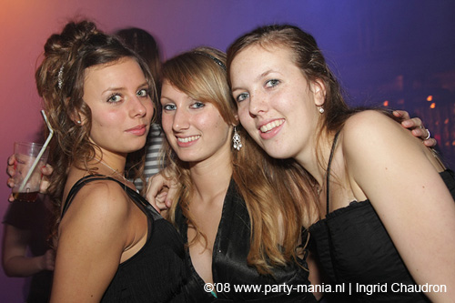 081218_008_xxlmas_partymania