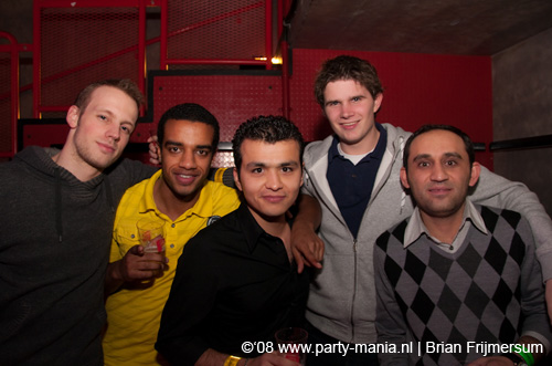 081218_005_xxlmas_partymania