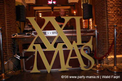 081218_002_xxlmas_partymania