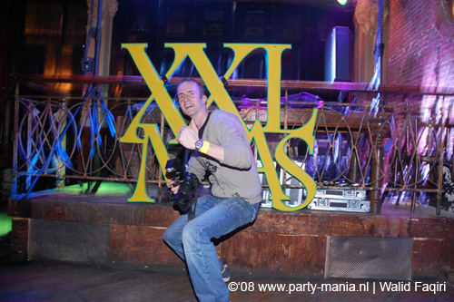 081218_047_xxlmas_partymania