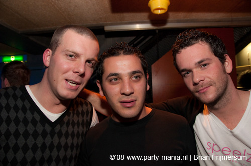 081220_009_franchise_partymania