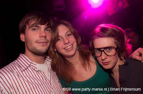 081220_020_franchise_partymania