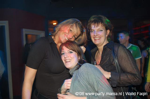 081224_011_le_paris_partymania